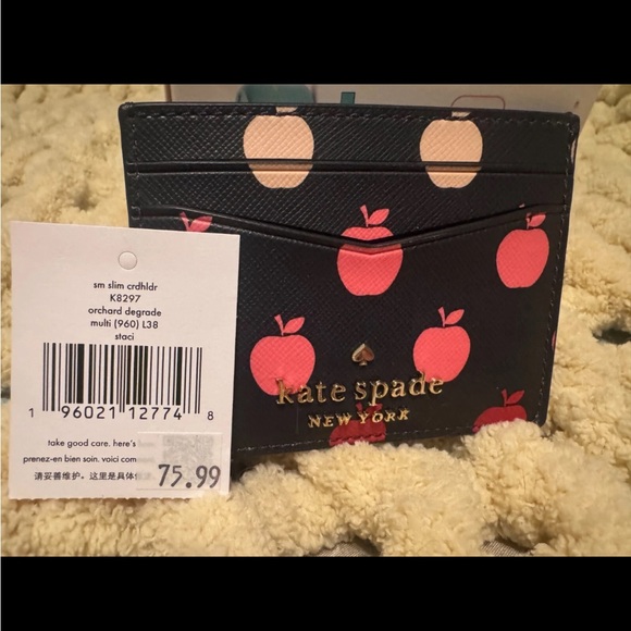 Brand New Never Used Kate Spade apple print card holder slim wallet - Picture 1 of 3